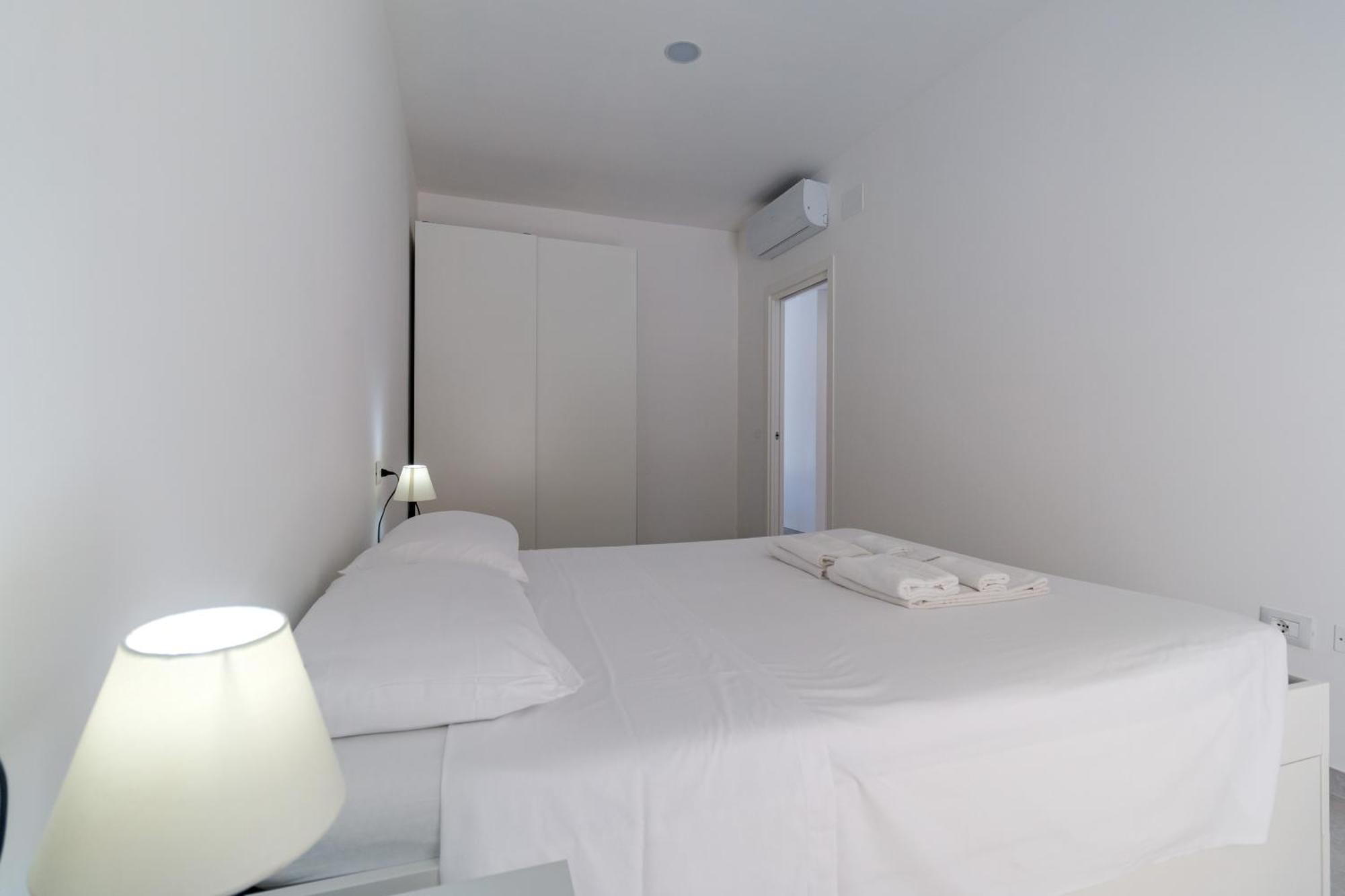 Appartamento Perla Bianca, Con Wifi E Air Con กาลาโกโนเน ภายนอก รูปภาพ