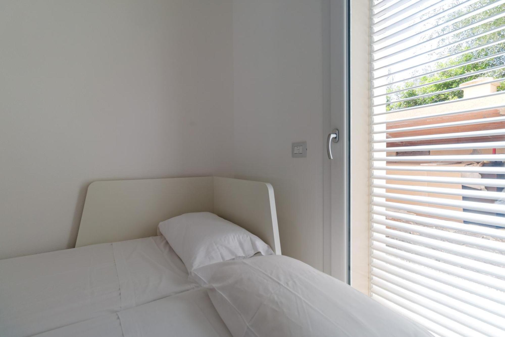 Appartamento Perla Bianca, Con Wifi E Air Con กาลาโกโนเน ภายนอก รูปภาพ